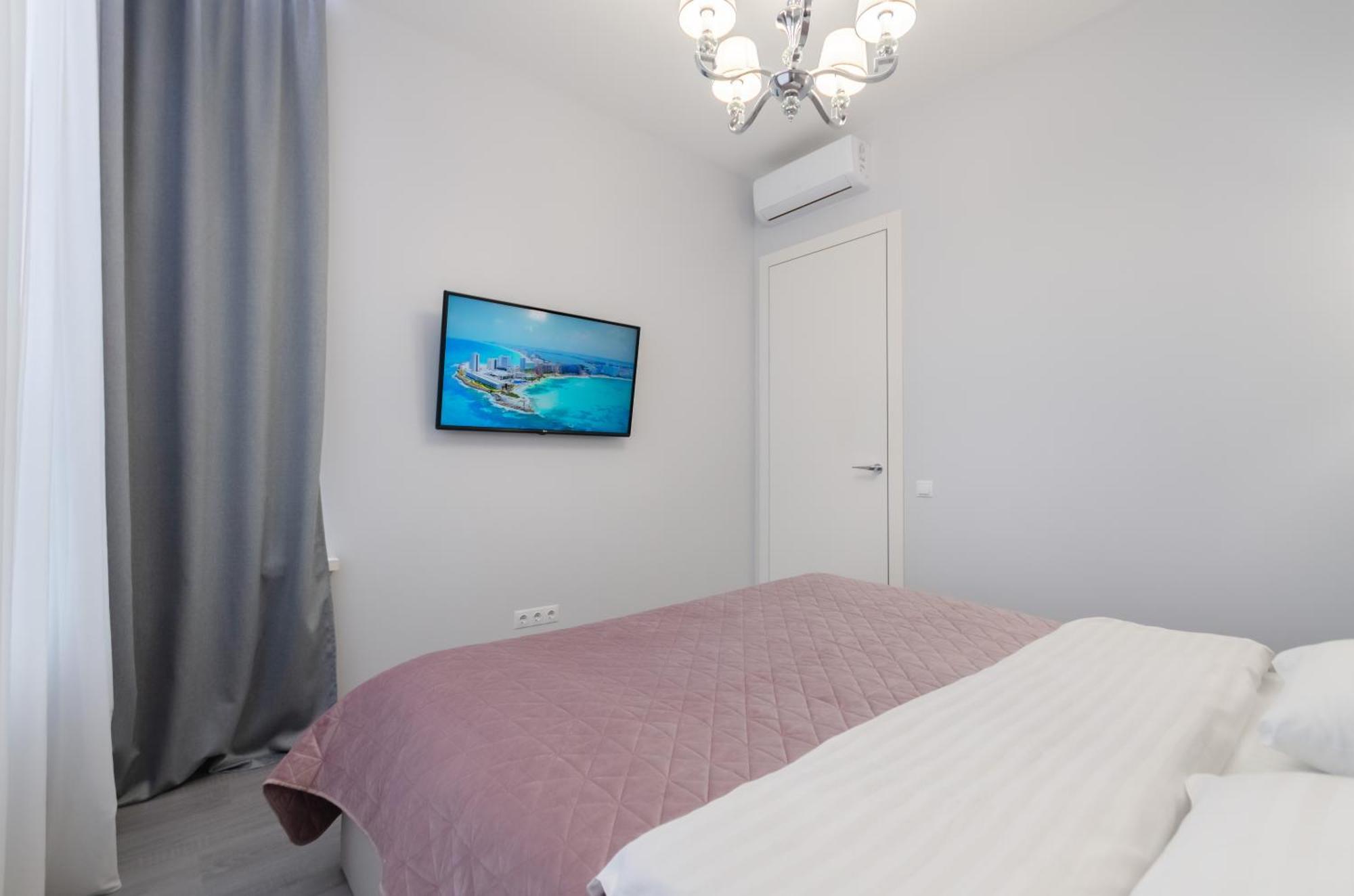 Petrovdom 408-467-471-277-377 In Central Park Cozy Apartments Kiev Exterior foto